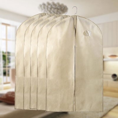 Чернота дела выстегала крышку костюма 80gsm 60x100cm не сплетенную